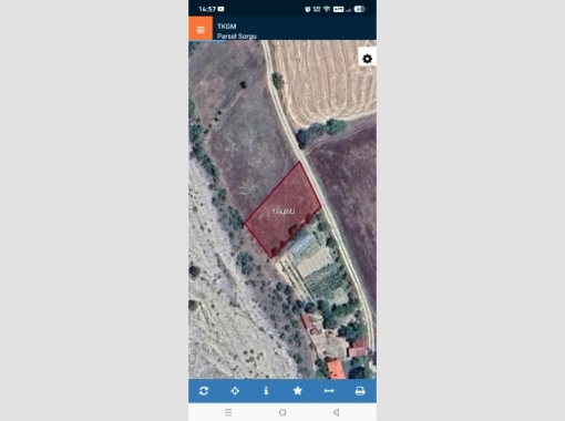 SAFRANBOLU YAZIKÖYDE KÖY MERKEZİNE YAKIN 772M2 SATILIK